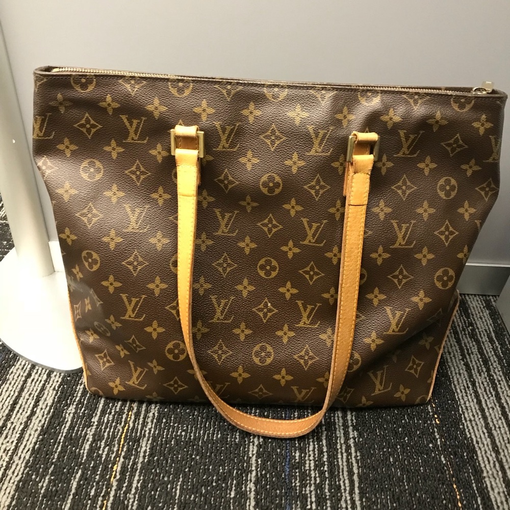 SOLD - Louis Vuitton Mezzo
